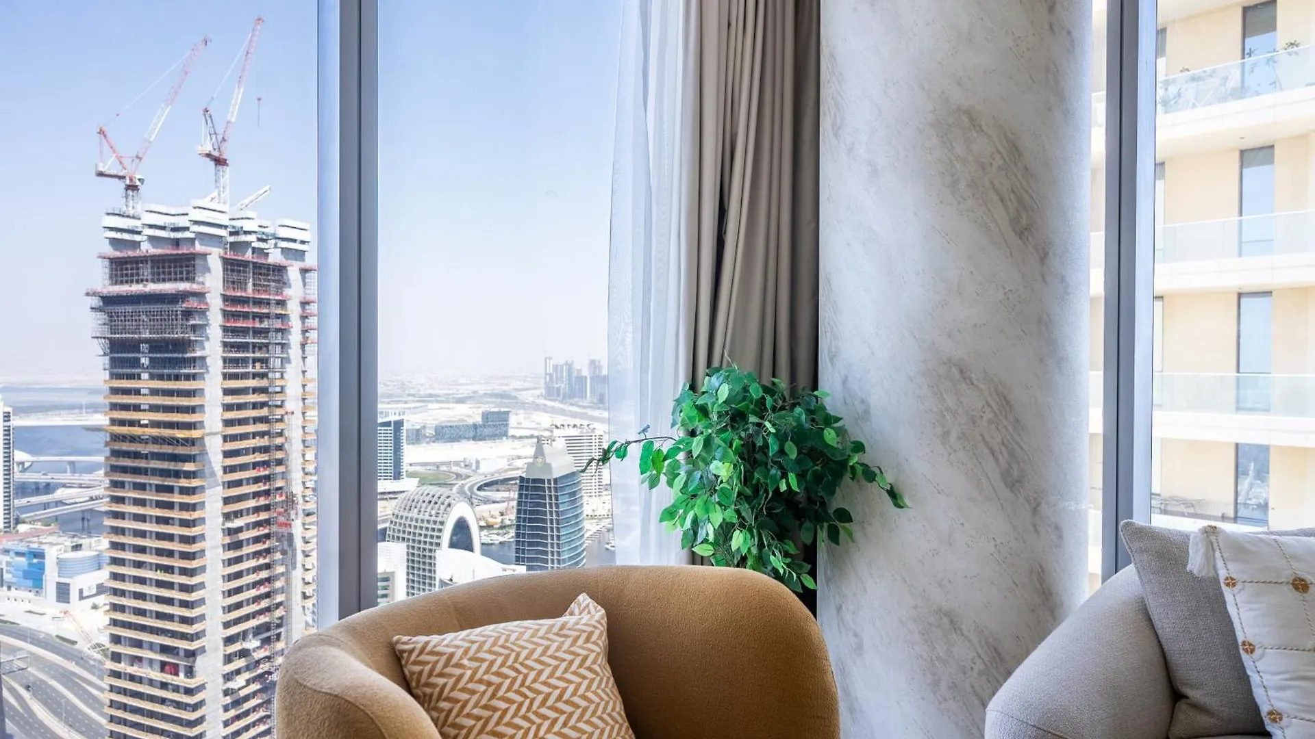 Luxury Apartment In Downtown Dubai - Boulevard Point