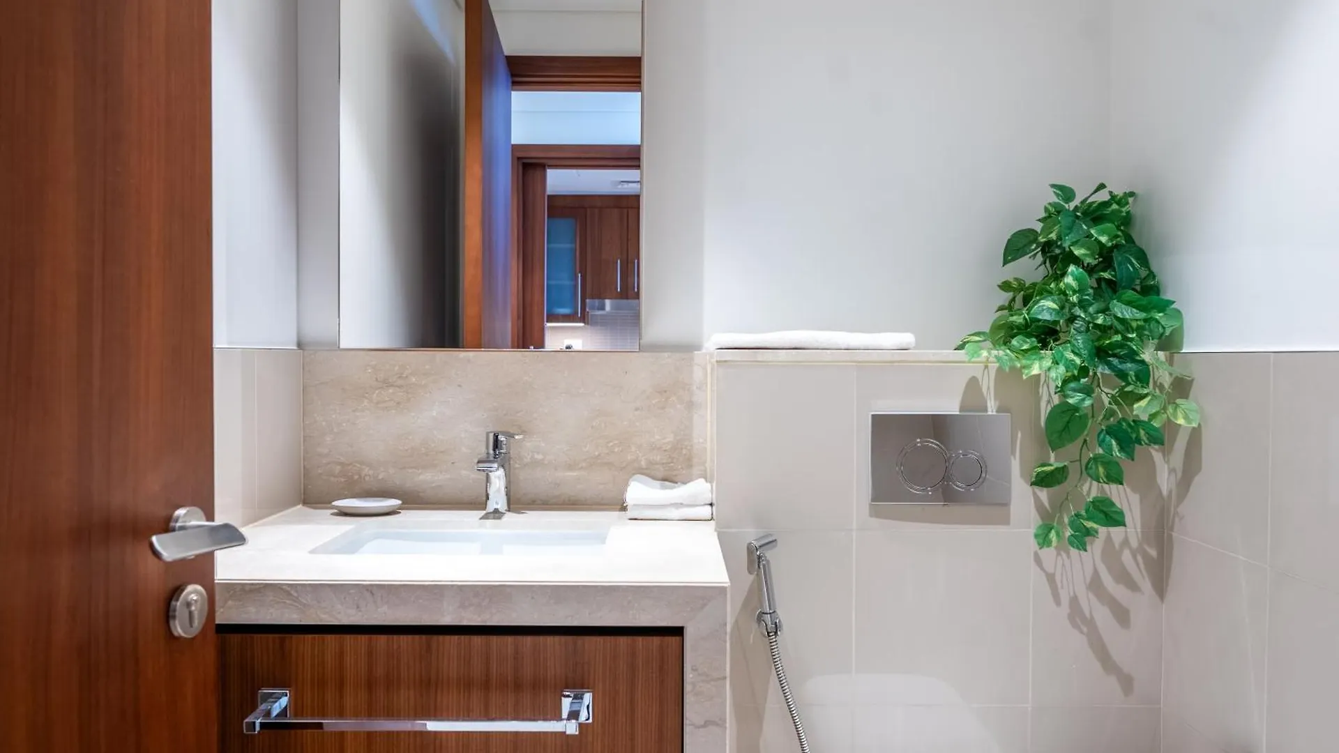 Luxury Apartment In Downtown Dubai - Boulevard Point